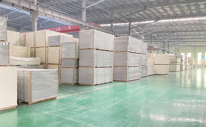 Panel ścienny SPC Nowa innowacja 600*2440*4mm wodoodporny kamień plastikowy przyjazny dla środowiska drewno ziarno bezszwowe zamykanie 11